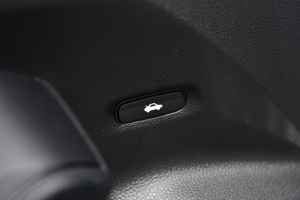 Honda Civic Sedan Vehicle Full-screen Gallery Image 9