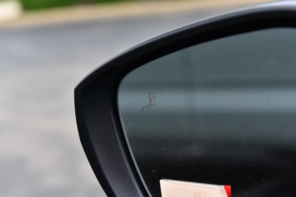 Honda Civic Sedan Vehicle Full-screen Gallery Image 10