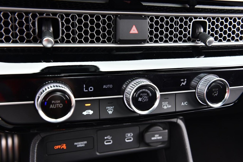 Honda Civic Sedan Vehicle Full-screen Gallery Image 16