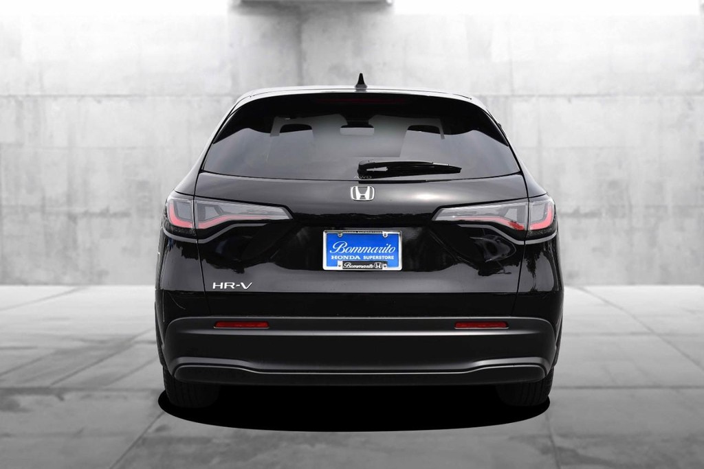 Honda HR-V Vehicle Full-screen Gallery Image 6