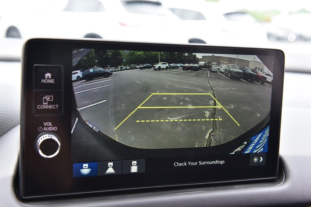 Honda HR-V Vehicle Full-screen Gallery Image 11