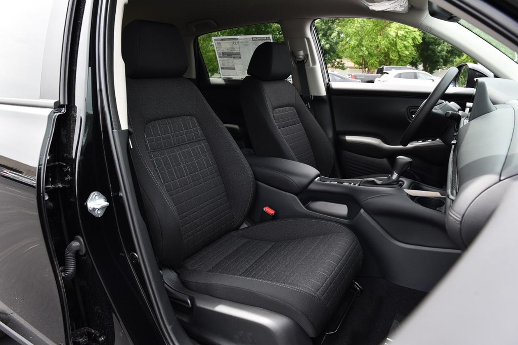 Honda HR-V Vehicle Full-screen Gallery Image 21