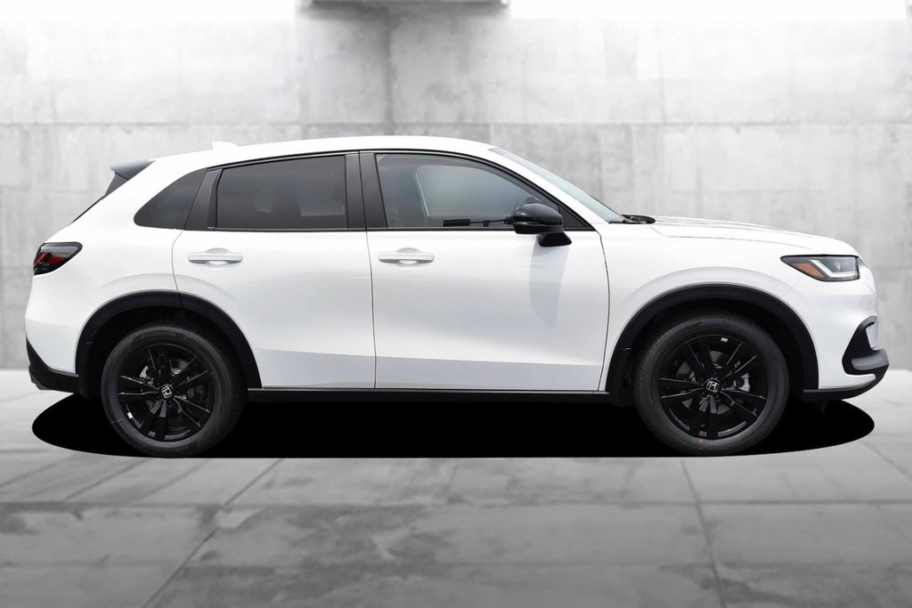 Honda HR-V Vehicle Full-screen Gallery Image 5
