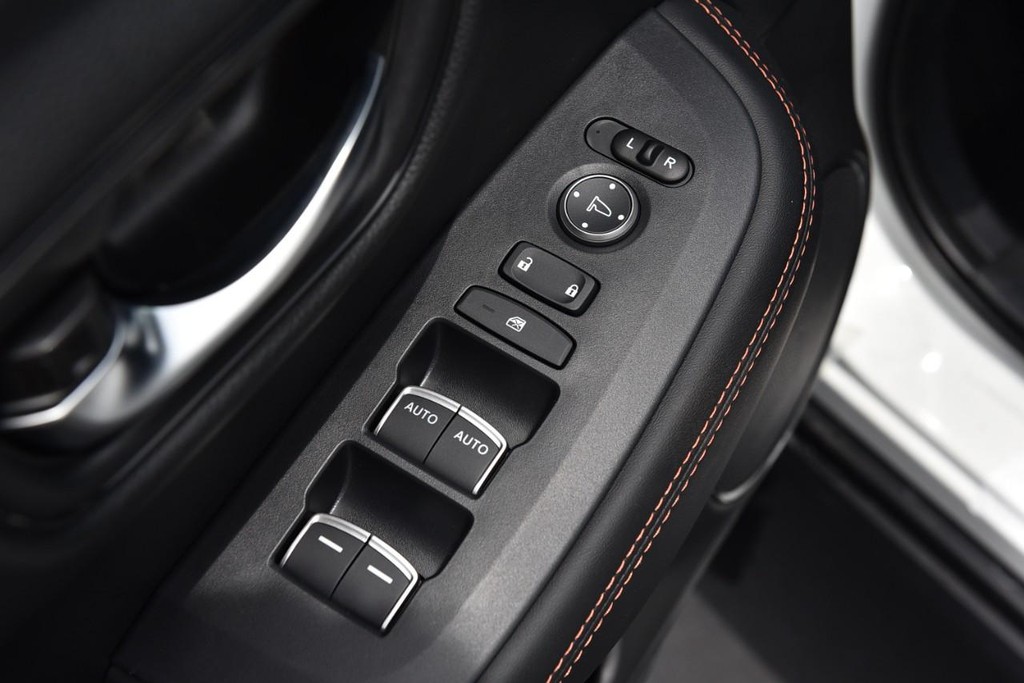 Honda HR-V Vehicle Full-screen Gallery Image 8