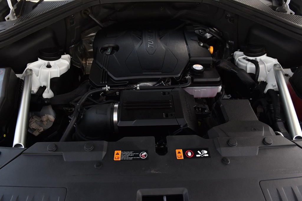 Genesis GV80 Vehicle Full-screen Gallery Image 30
