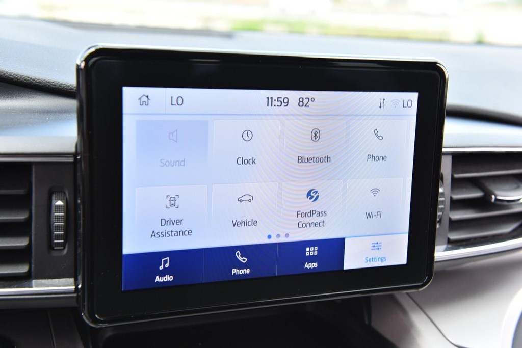 Ford Explorer Vehicle Image 13