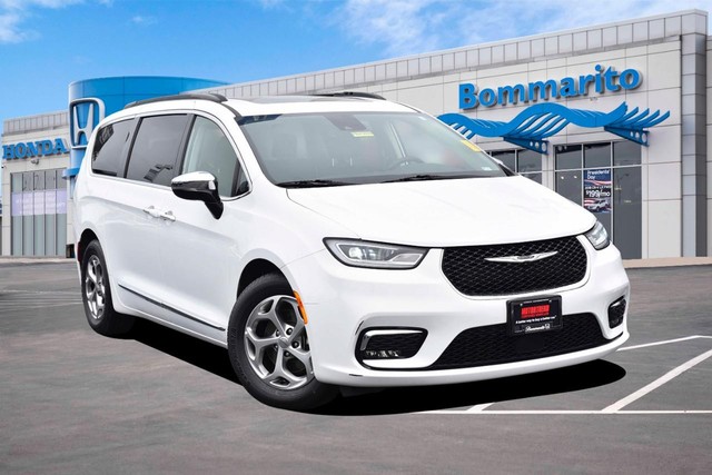 Hazelwood MO 2023 Chrysler Pacifica more details - chrysler pacifica