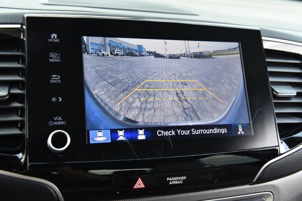 Honda Ridgeline Vehicle Full-screen Gallery Image 15