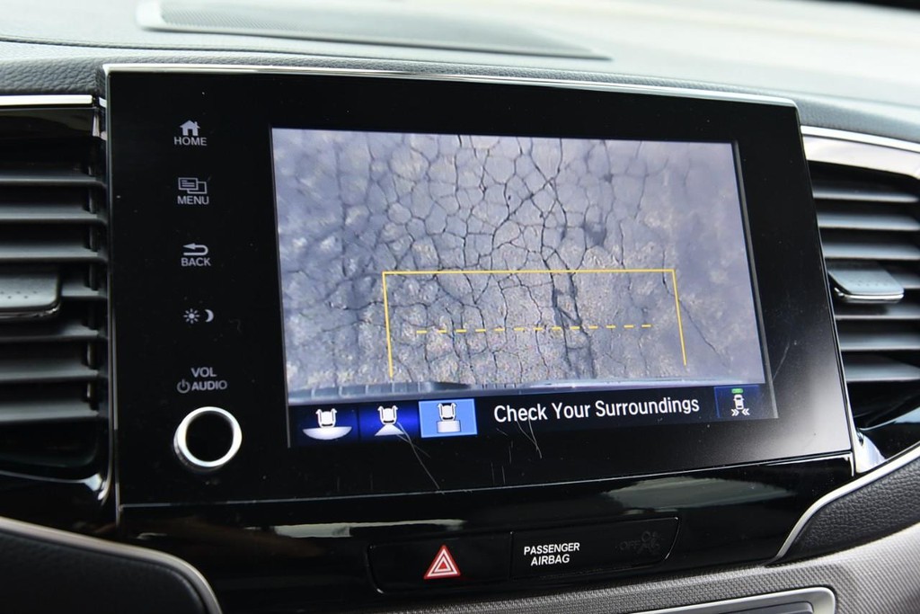 Honda Ridgeline Vehicle Full-screen Gallery Image 16
