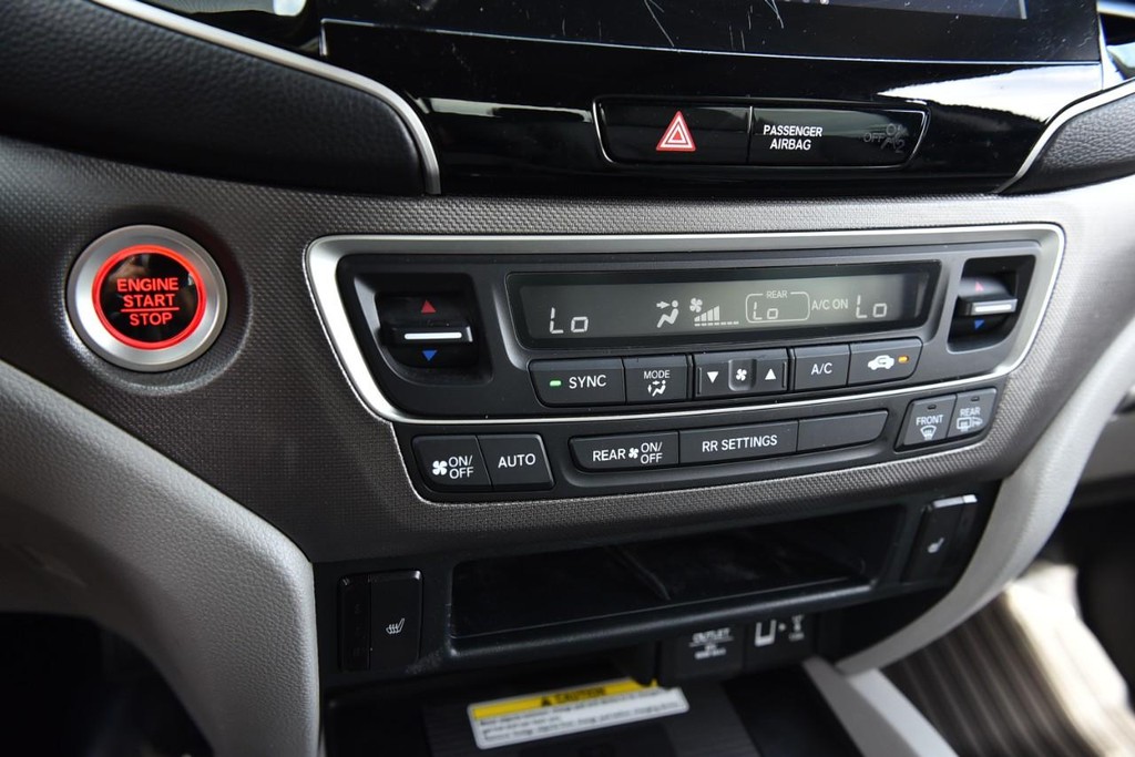 Honda Ridgeline Vehicle Full-screen Gallery Image 18