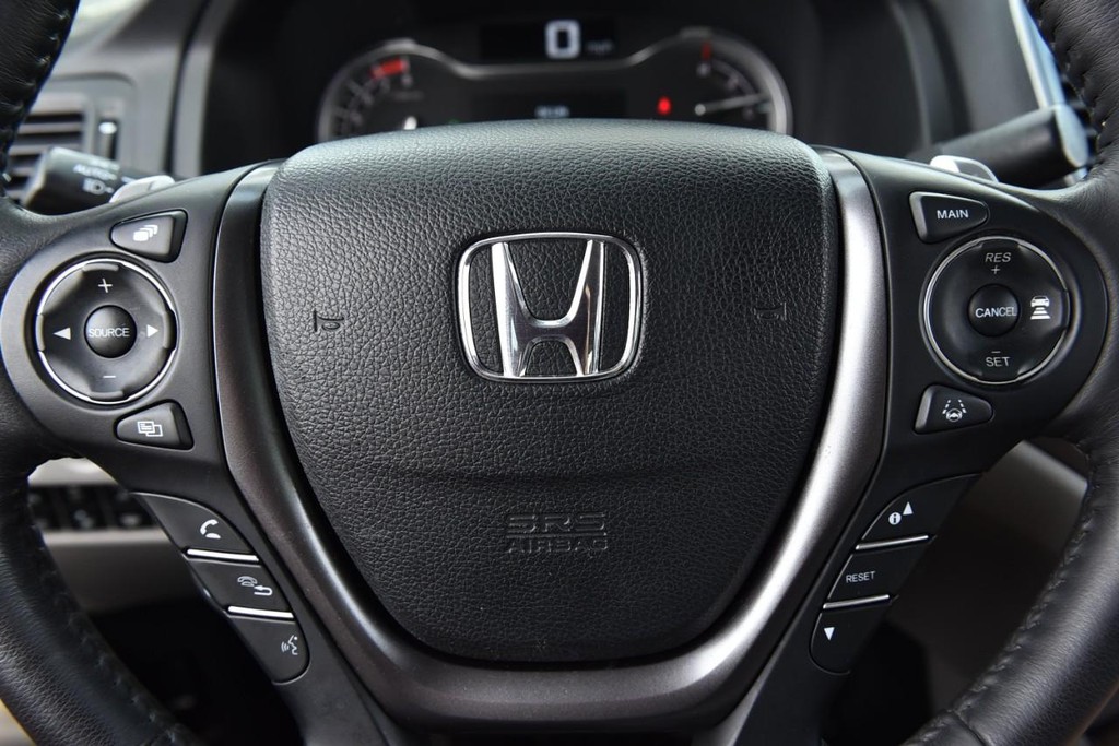 Honda Ridgeline Vehicle Full-screen Gallery Image 24
