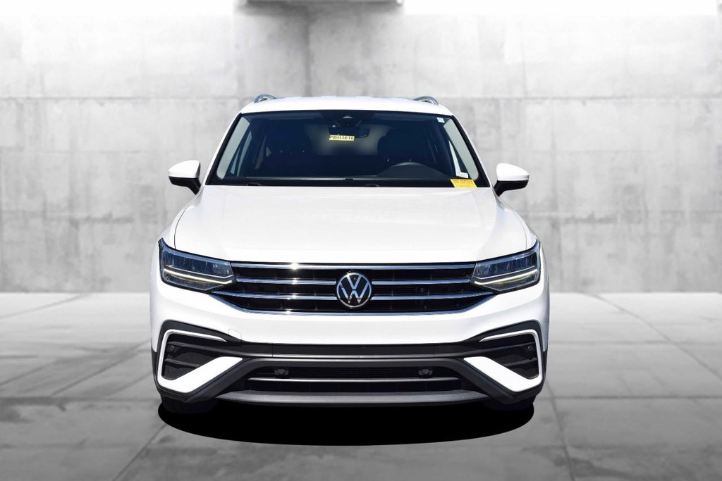 Volkswagen Tiguan Vehicle Image 04