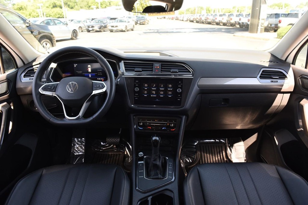 Volkswagen Tiguan Vehicle Image 07
