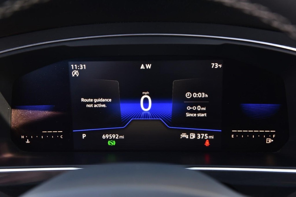 Volkswagen Tiguan Vehicle Image 11
