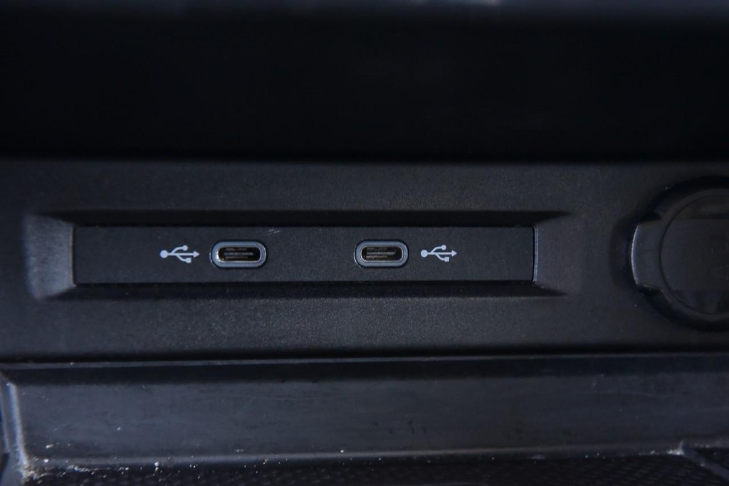 Volkswagen Tiguan Vehicle Image 15