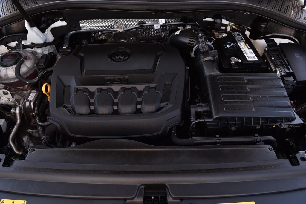 Volkswagen Tiguan Vehicle Image 25