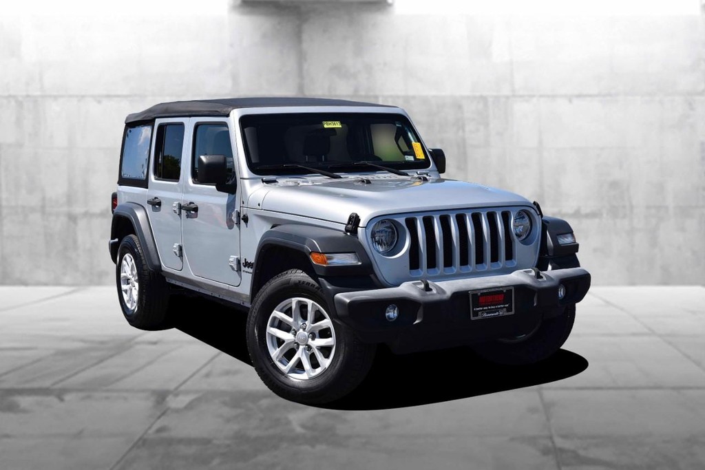 Jeep Wrangler Vehicle Image 02