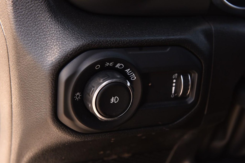 Jeep Wrangler Vehicle Image 10