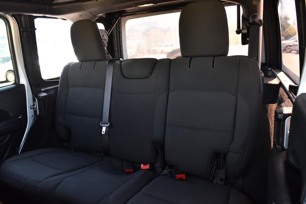 Jeep Wrangler Vehicle Image 22