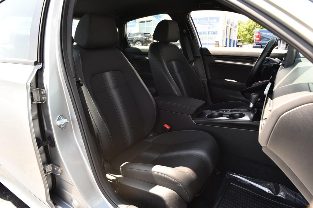 Honda Civic Sedan Vehicle Image 22