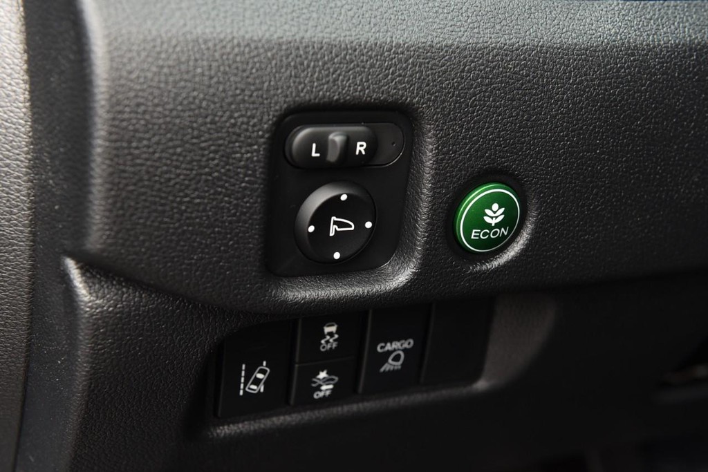 Honda Ridgeline Vehicle Image 12