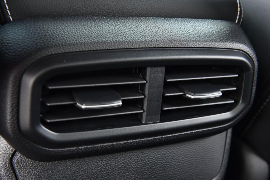 Honda Ridgeline Vehicle Image 28