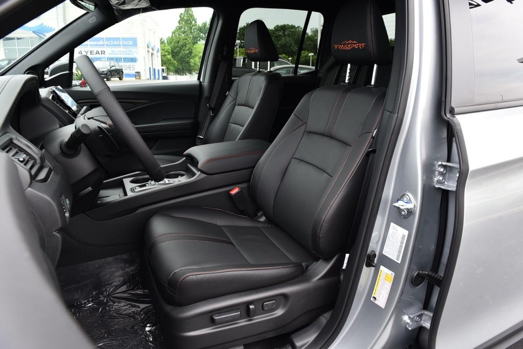 Honda Ridgeline Vehicle Image 24