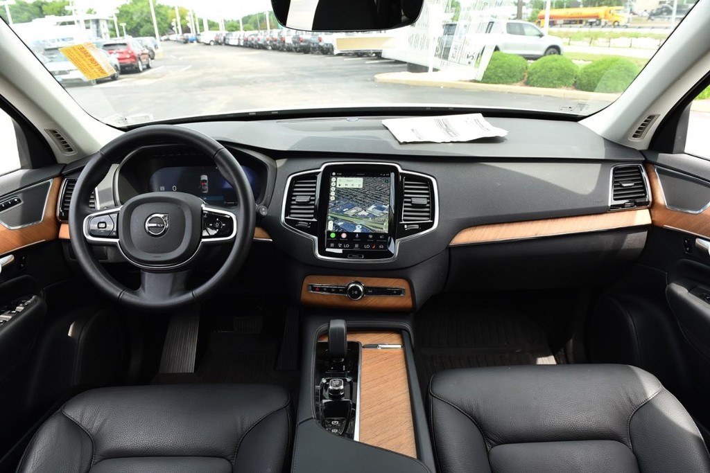 Volvo XC90 Vehicle Image 07
