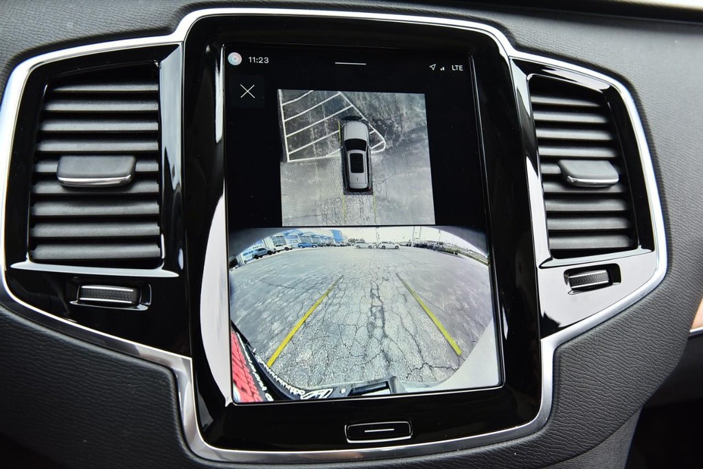 Volvo XC90 Vehicle Image 13