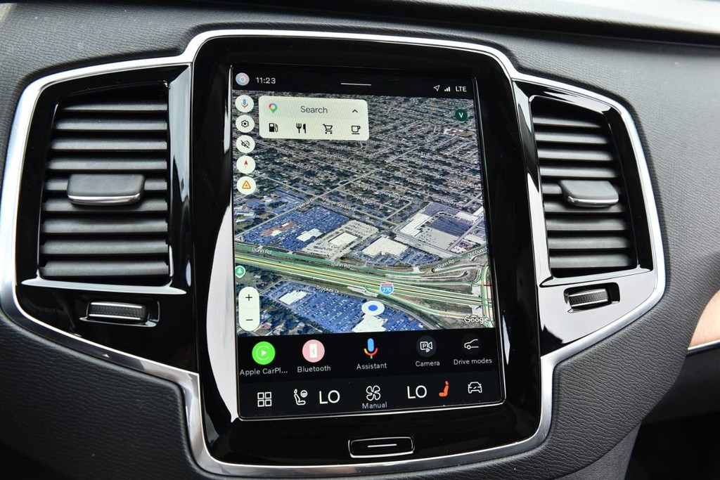 Volvo XC90 Vehicle Image 14
