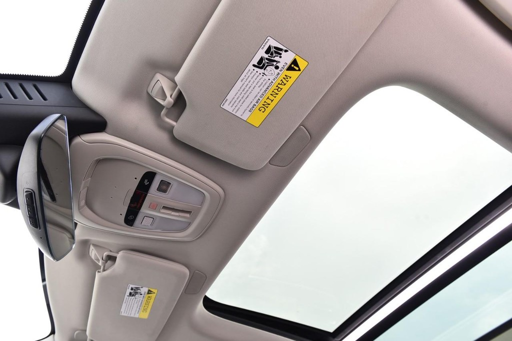 Volvo XC90 Vehicle Image 20