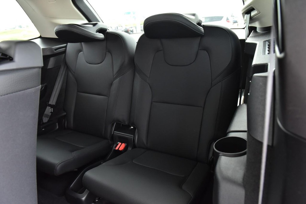Volvo XC90 Vehicle Image 23