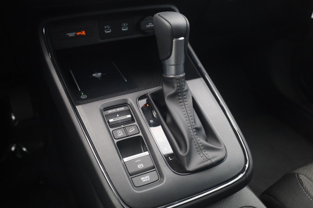 Honda CR-V Vehicle Image 17