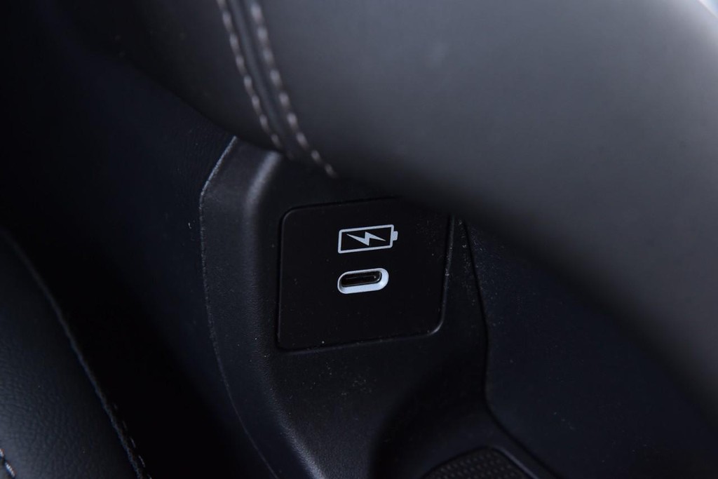 Honda HR-V Vehicle Image 17
