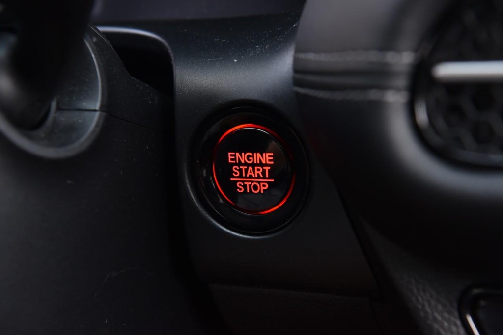 Honda HR-V Vehicle Image 18