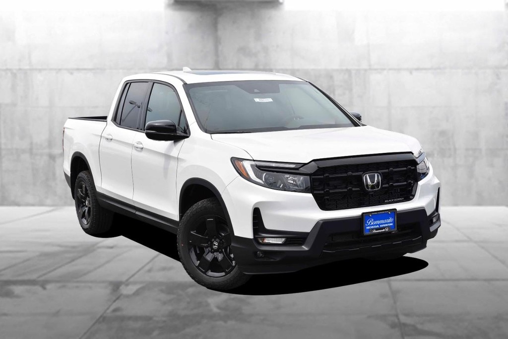 Honda Ridgeline Vehicle Image 02