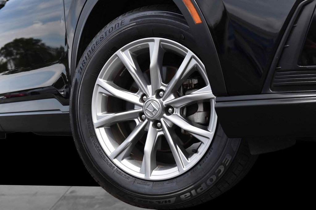 Honda CR-V Vehicle Full-screen Gallery Image 3