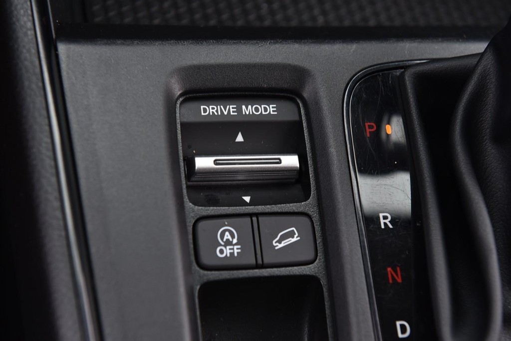 Honda CR-V Vehicle Full-screen Gallery Image 17