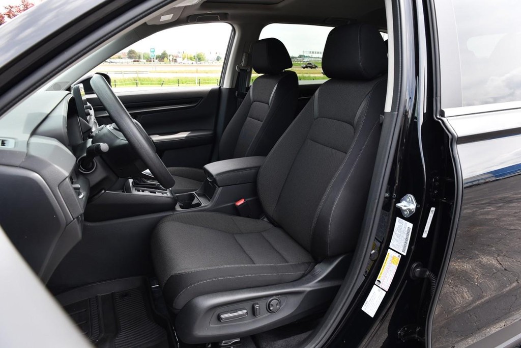 Honda CR-V Vehicle Full-screen Gallery Image 20