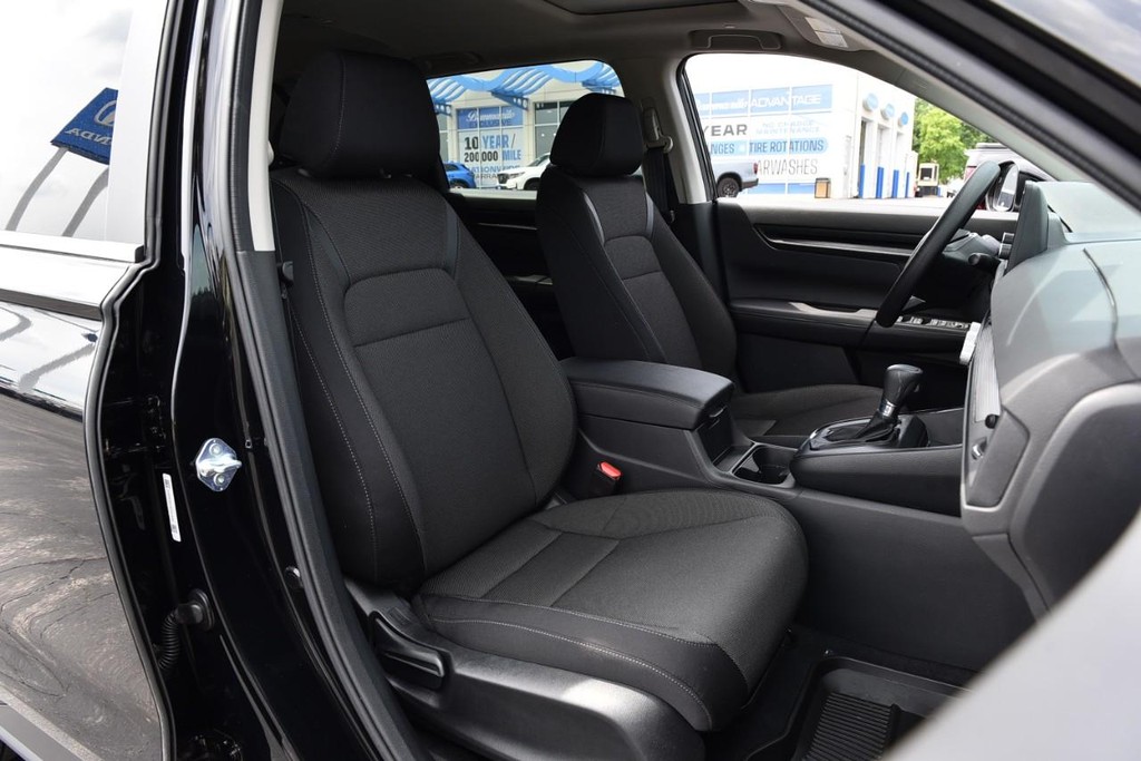 Honda CR-V Vehicle Full-screen Gallery Image 21