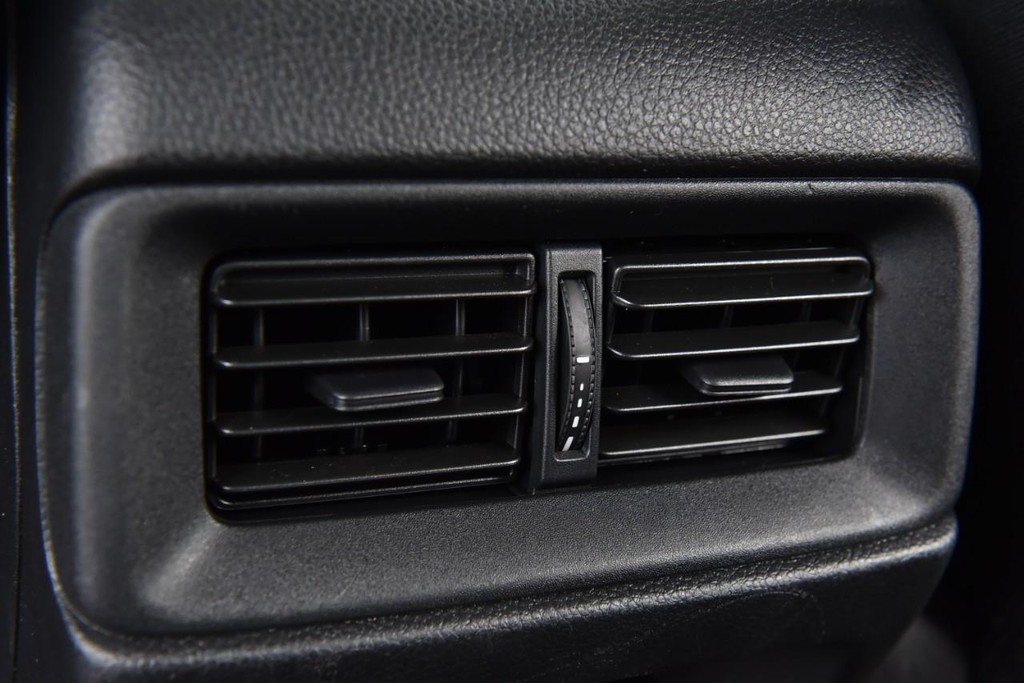 Honda CR-V Vehicle Full-screen Gallery Image 23