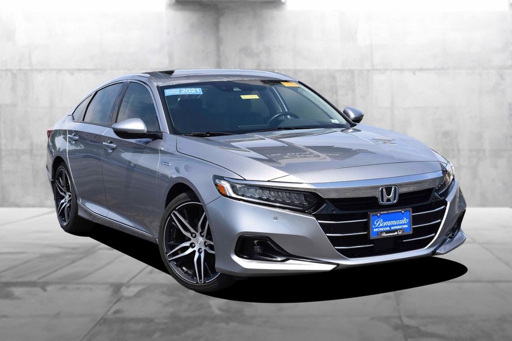 Honda Accord Hybrid Vehicle Full-screen Gallery Image 2