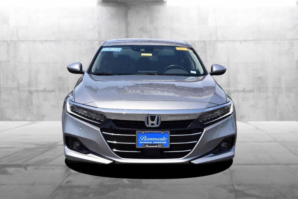 Honda Accord Hybrid Vehicle Full-screen Gallery Image 4