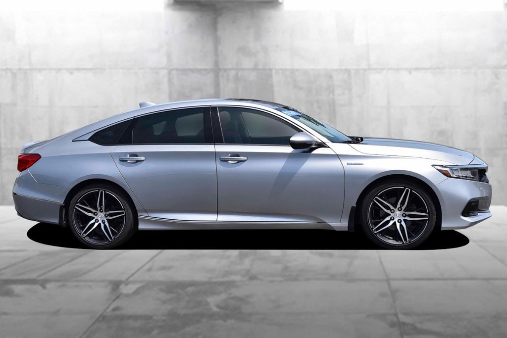 Honda Accord Hybrid Vehicle Full-screen Gallery Image 5