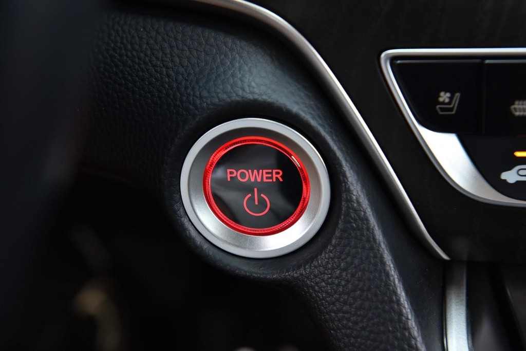 Honda Accord Hybrid Vehicle Full-screen Gallery Image 18