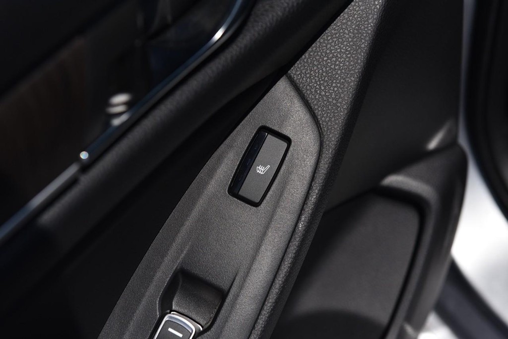 Honda Accord Hybrid Vehicle Full-screen Gallery Image 28