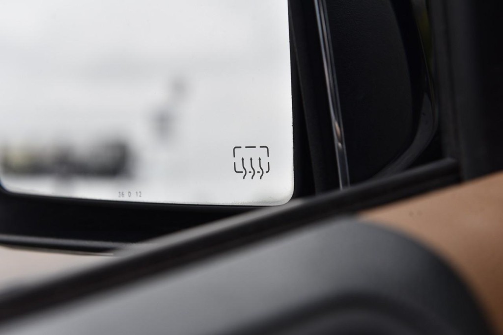 Jeep Wrangler Vehicle Full-screen Gallery Image 9