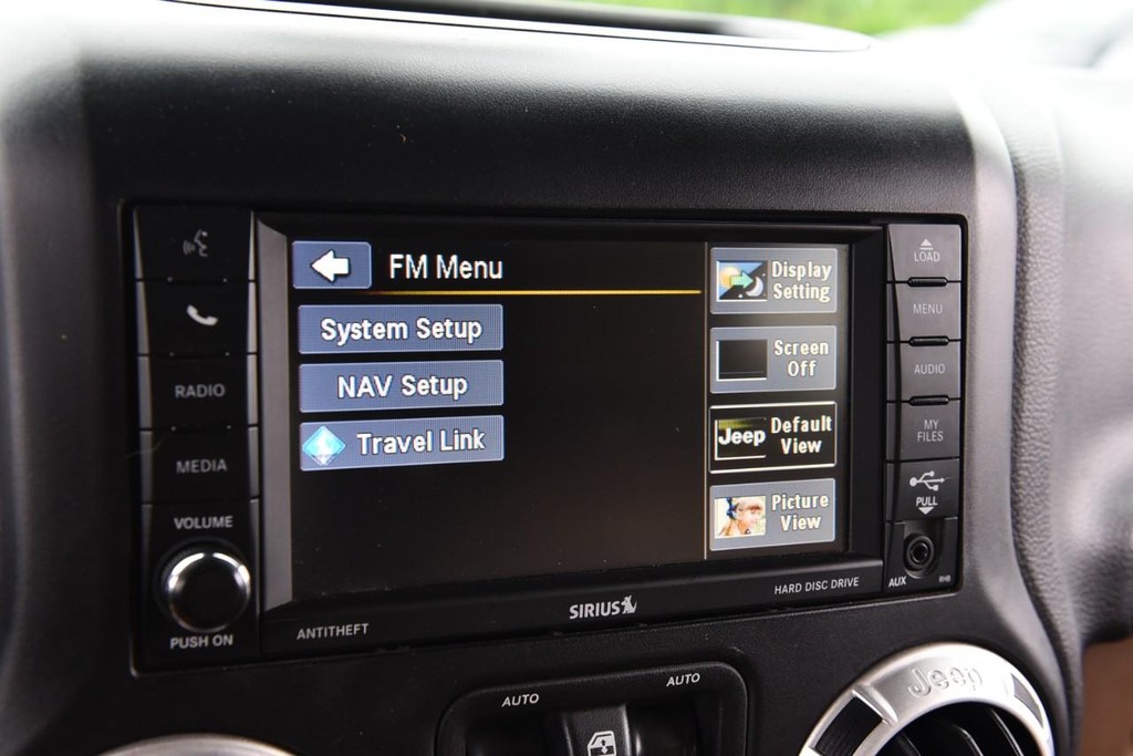 Jeep Wrangler Vehicle Full-screen Gallery Image 11