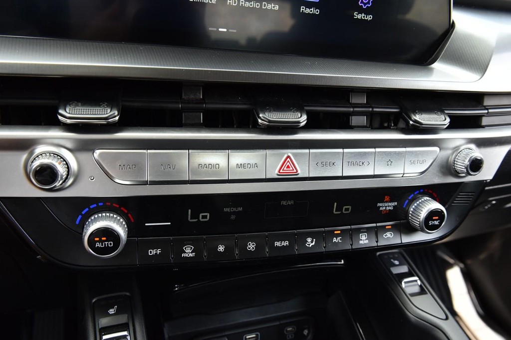 Kia Telluride Vehicle Full-screen Gallery Image 15
