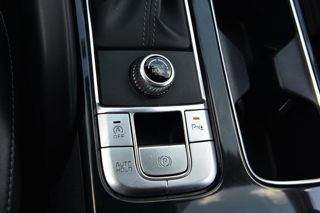 Kia Telluride Vehicle Full-screen Gallery Image 19